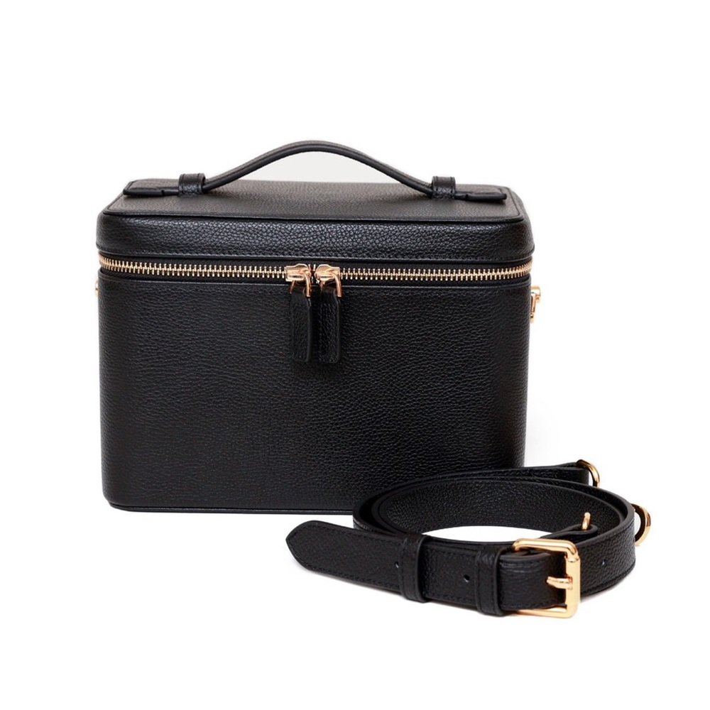 PRE-LOVED 🤍 Cloth & Paper Smooth Caviar Leather Vanity Case + Felt Organizer